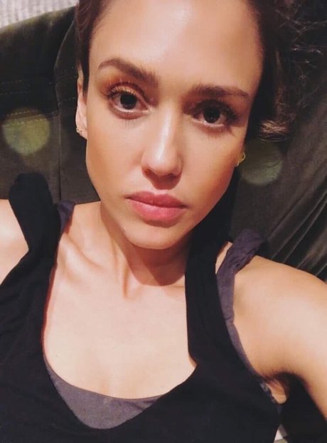 Jessica Alba photo 340