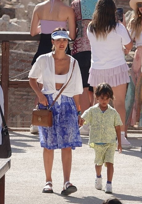 Jessica Alba photo 472