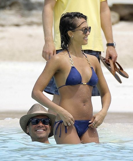 Jessica Alba photo 527