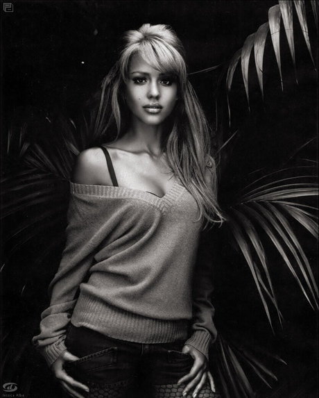 Jessica Alba photo 641