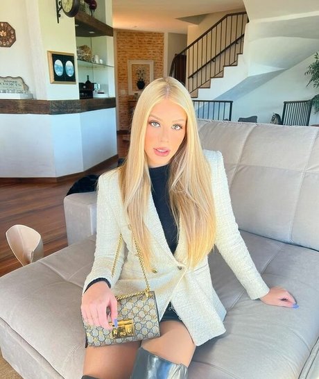 Jessica Crestani photo 4