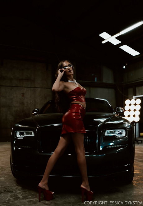 Jessica Dykstra photo 14