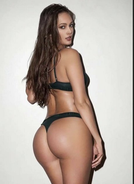 Jessica Dykstra photo 44