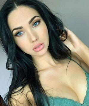 Jessica Green photo 240