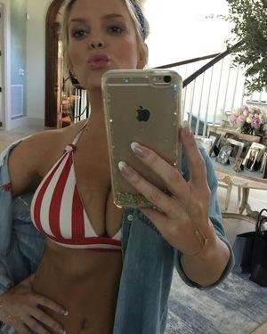 Jessica Simpson photo 250