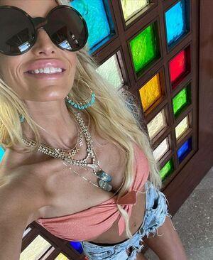 Jessica Simpson photo 572