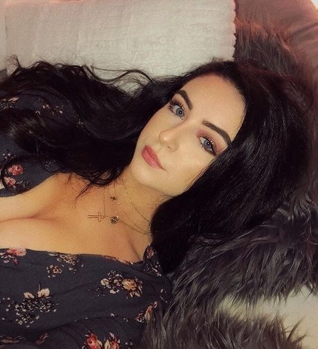 Jessica Taylor photo 89