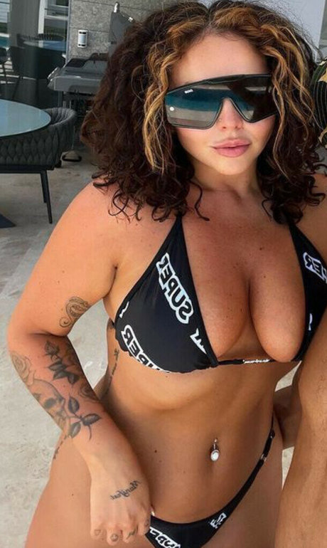 Jesy Nelson photo 3
