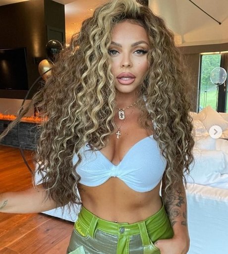 Jesy Nelson photo 10