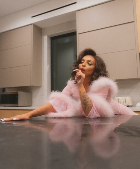 Jesy Nelson photo 20