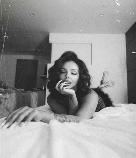 Jesy Nelson photo 36