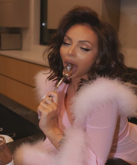 Jesy Nelson photo 37
