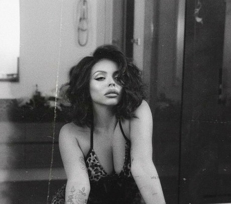 Jesy Nelson photo 39