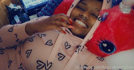 Jewel_kitten_free photo 3