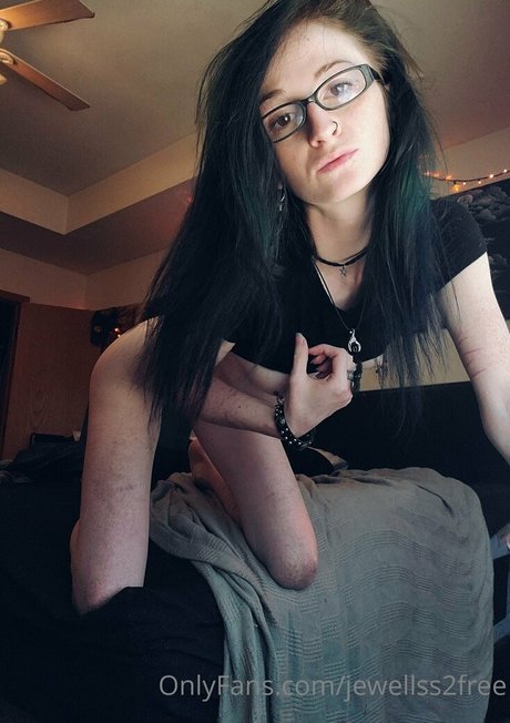 Jewellss2free photo 8