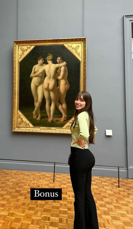 Jhulia Pimentel photo 1