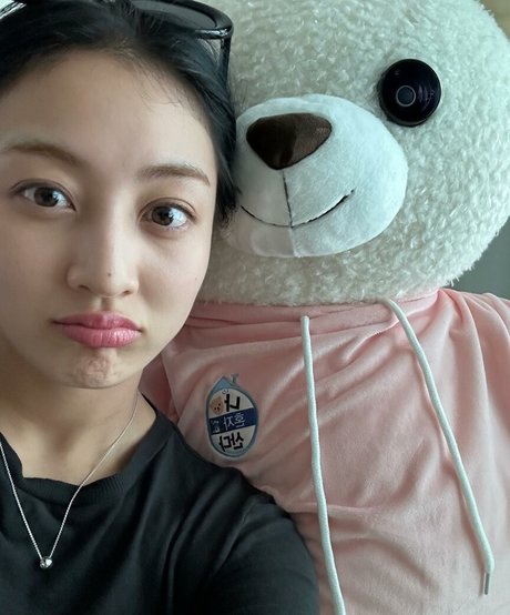 Jihyo photo 7
