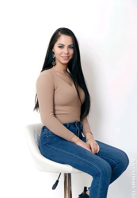 Jimena Sanchez photo 44