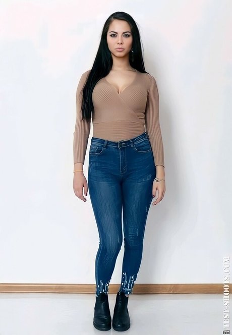 Jimena Sanchez photo 46