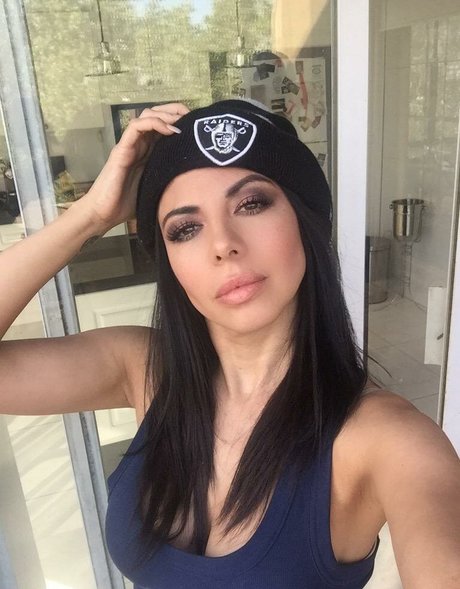 Jimena Sanchez photo 784