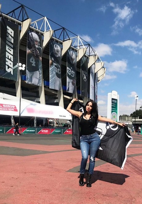 Jimena Sanchez photo 856