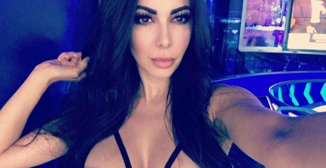 Jimena Sanchez photo 1015