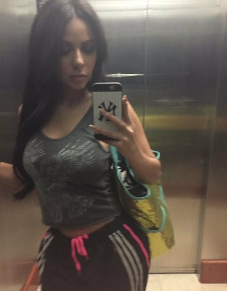 Jimena Sanchez photo 1025