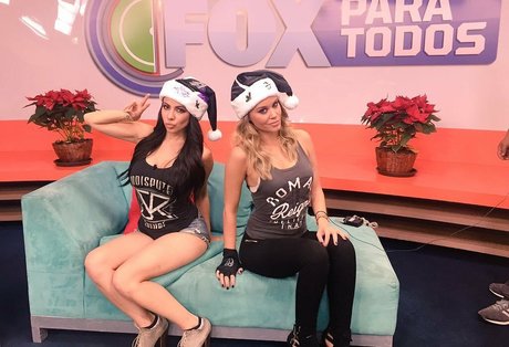 Jimena Sanchez photo 1045