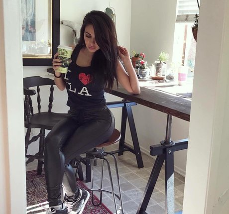 Jimena Sanchez photo 1237