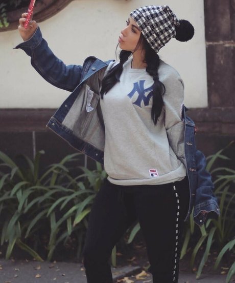 Jimena Sanchez photo 1328