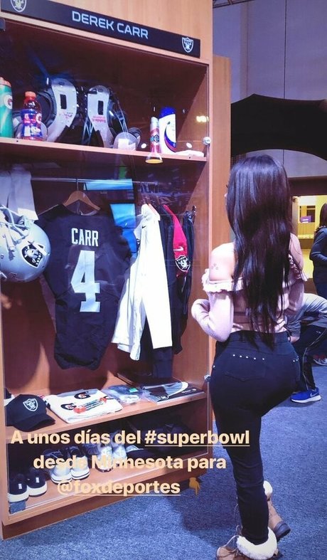 Jimena Sanchez photo 1337