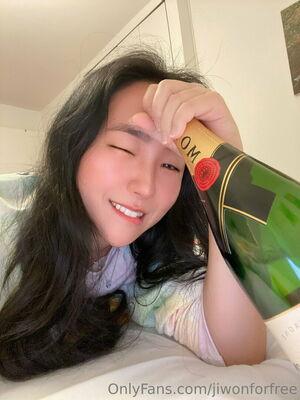 jiwon4u photo 24
