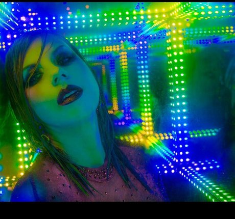 Jodie Sweetin photo 7