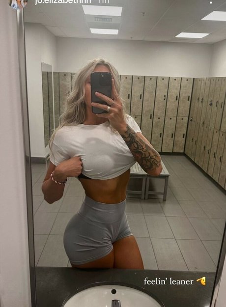 Jordan Elizabeth photo 24