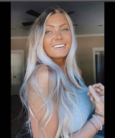 Jordan Elizabeth photo 44