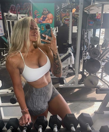 Jordan Elizabeth photo 99