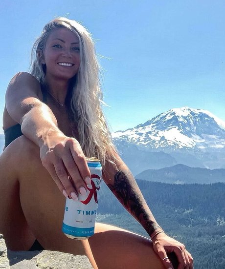Jordan Elizabeth photo 150