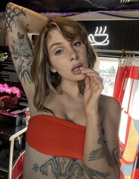 Josiexmoon photo 5