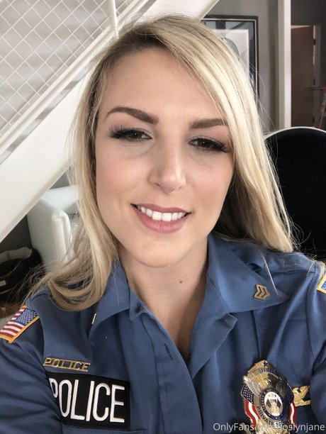 Joslyn Jane photo 300