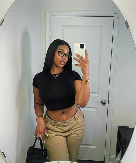 Joyythestallion photo 125