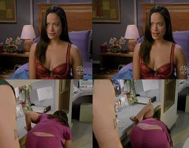 Judy Reyes photo 4