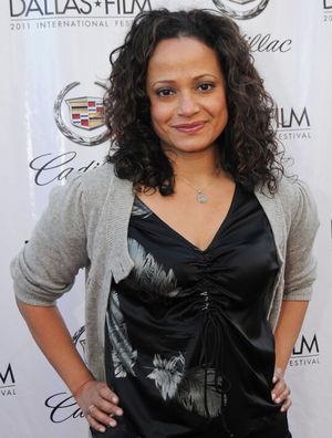 Judy Reyes photo 5