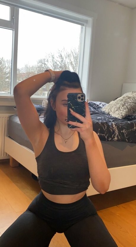 Juicyicelandicbooty photo 29