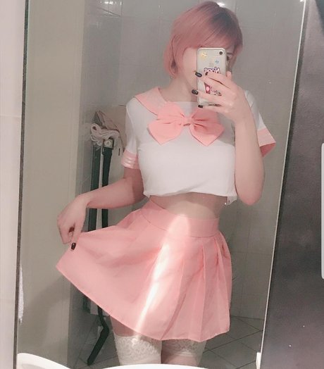 Julez Notyourwaifu photo 18
