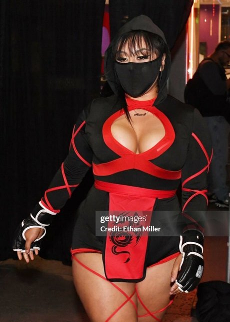 Julez Notyourwaifu photo 63