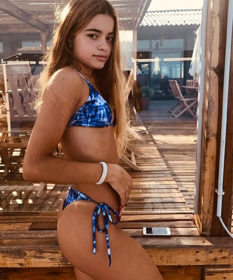 Juli Savioli photo 24