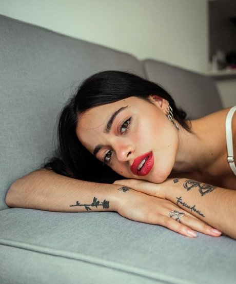 Juli Savioli photo 39