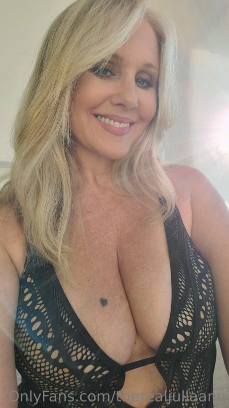 Julia Ann photo 36