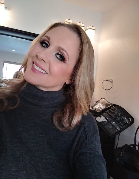 Julia Ann photo 69
