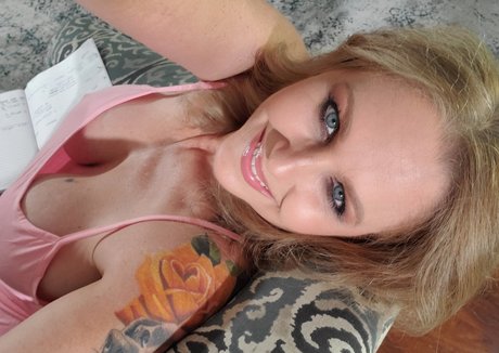 Julia Ann photo 294
